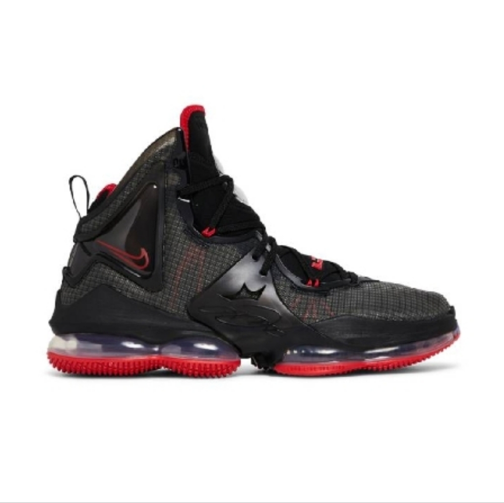 Rare Lebron 19 'bred' men's 7.5 women's 9 product code CZ0203 001